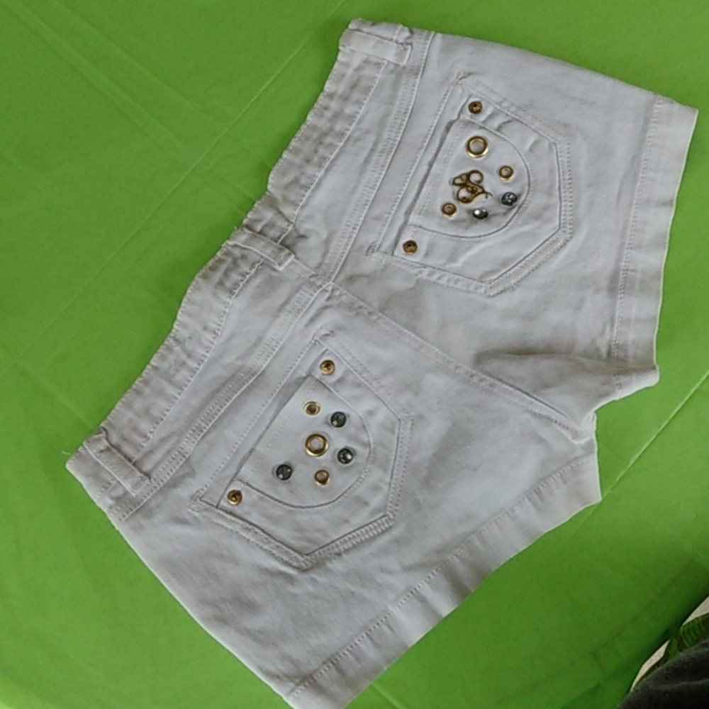 Kids size 7 (girls) South Pole Daisy Dukes!.